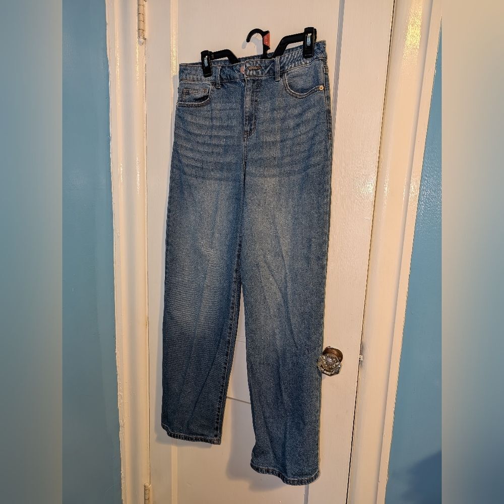 Wild Fable High Rise Mom Jeans Size 8 Straight Leg Medium Wash Blue Denim